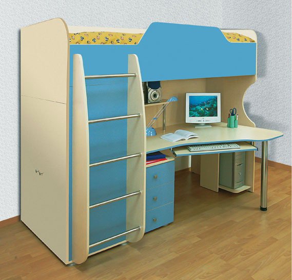 Letto a castello per bambini con tavolo