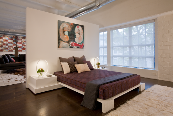 Separare la camera da letto e il soggiorno con una parete divisoria al centro