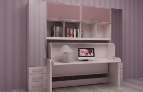Comodino sollevabile rosa