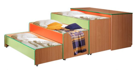 comodino a tre livelli