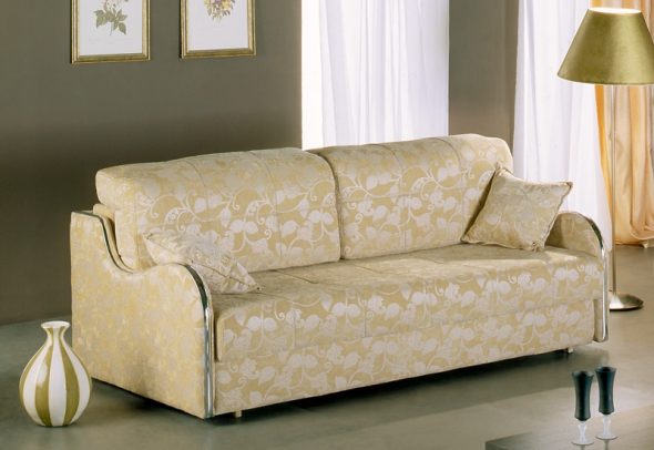 divano beige eurobook pieghevole
