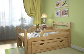 letto con credenza in legno naturale