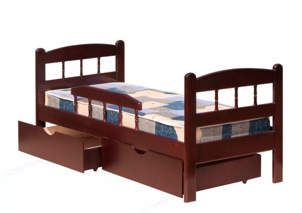 letto marrone con sponde