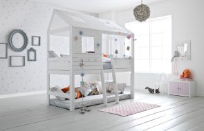letto a castello per bambini a due livelli