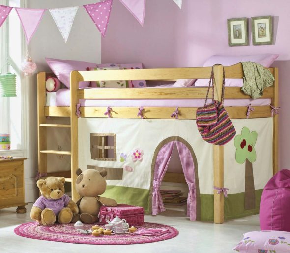 casa con letto a castello