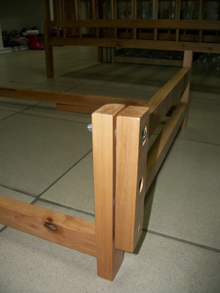montaggio del pendolo per lettino per bambini
