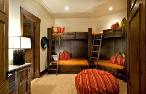 letto a castello quattro in legno