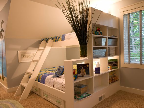 letto a castello per bambini e adulti