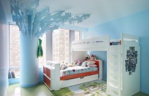 letto a castello nella stanza blu