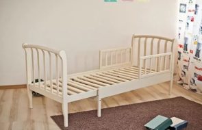 Telaio di un letto scorrevole