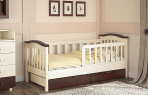 letto classico per bambini con sponde