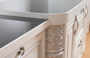 bellissimo piano del tavolo