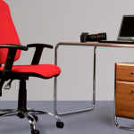 sedia rossa per computer