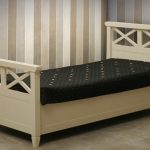 letto con materasso nero