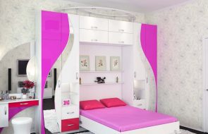 Letto pieghevole in una cameretta per una bambina