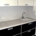 zoccolo per il piano di lavoro della cucina