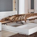 meccanismo di sollevamento del letto