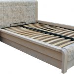 letto singolo con meccanismo di sollevamento
