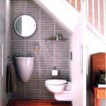 bagno sotto le scale