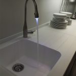 set da tavolo con base in marmo bianco