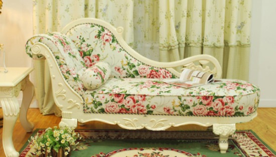 pouf con stampa floreale