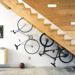 deposito biciclette sotto le scale