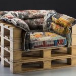 sedia comoda realizzata in pallet