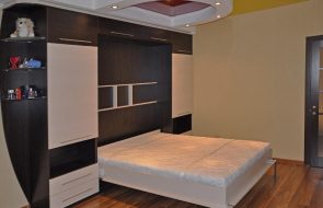 Letto matrimoniale verticale