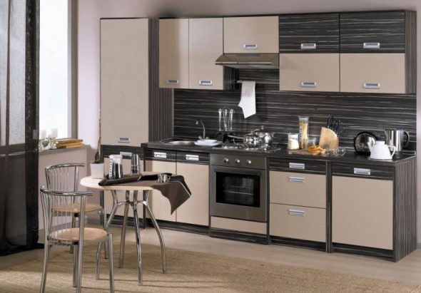 Combinazione di colori di un grande set da cucina