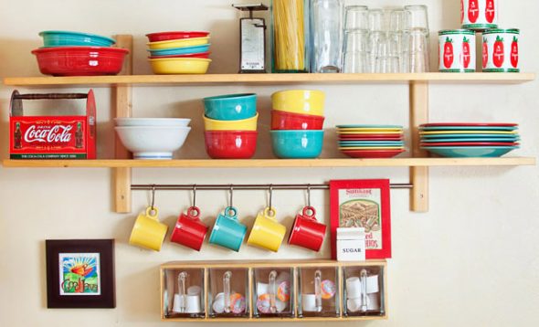 Realizzare mensole per la cucina con le proprie mani