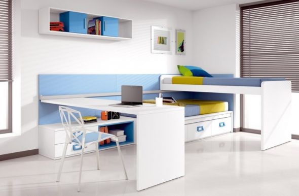 Letto trasformabile moderno per bambini con tavolo