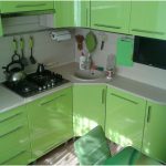 Set da cucina per appartamenti dell'era Krusciov