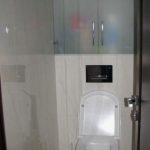 Finitura del pannello del water fai da te