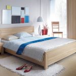 Letto semplice e moderno