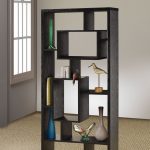 Mobile divisorio in legno