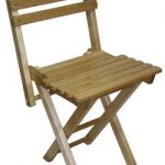 Una sedia di legno fatta con le tue mani