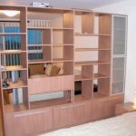 Un armadio può essere installato come divisorio