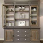 credenza grigia