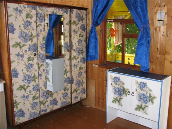 dekoracija garderobe s tkanino