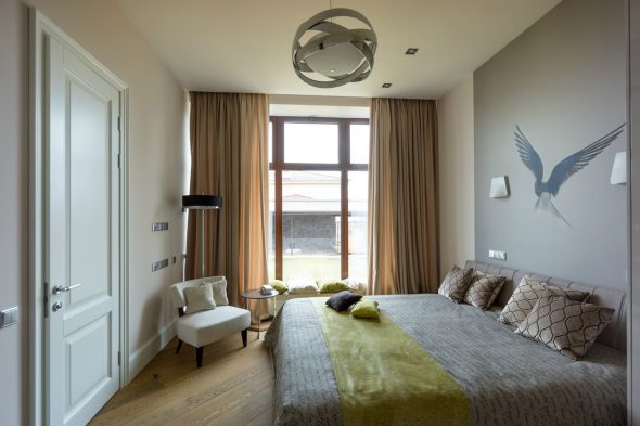 camera da letto in un edificio dell'era Krusciov