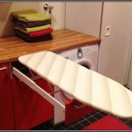 asse da stiro in cucina