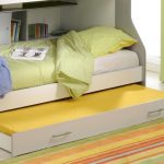 Letto a castello con materassi estraibili