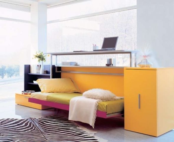 letto con tavolo trasformabile