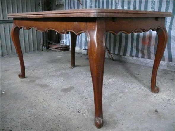 dipingere il tavolo