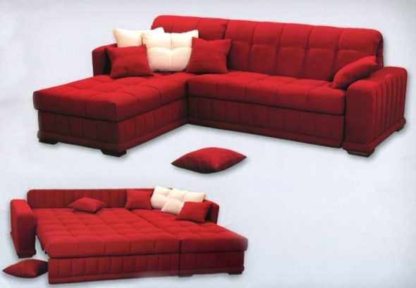 divano pieghevole rosso