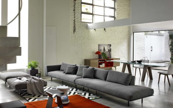 tutto l'interno è grigio