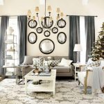 specchi all'interno con cornici rotonde