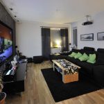 Divani neri all'interno