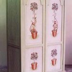 Decorazione di mobili con foto decoupage
