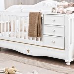 Letto trasformabile per bambini per un neonato